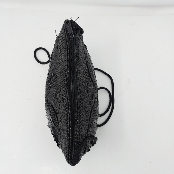 ⭐️5/$20 Black Beaded & Sequins Special Occasion Bag - Picture 4 of 6